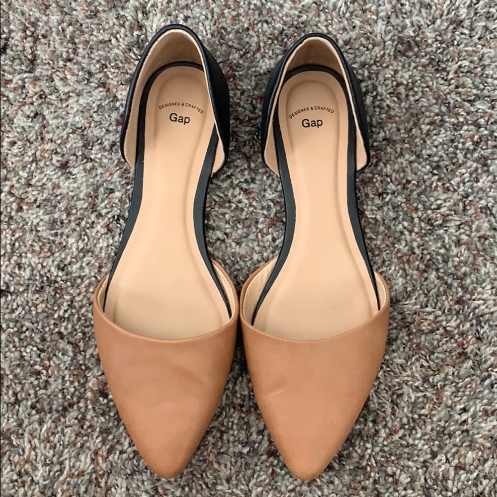 GAP  Leather Pointed Flats